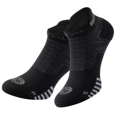 Unisex sports socks with cushioning and heel protection