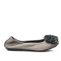 Comfort ballerina in faux leather with flower pattern