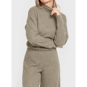 Pull court à col roulé côtelé 4x2