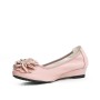 Comfortable faux leather ballerina with flower pattern and small heel