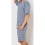 Ensemble pyjama court en coton. T-shirt à manches courtes et col rond. Short à taille élastiquée.