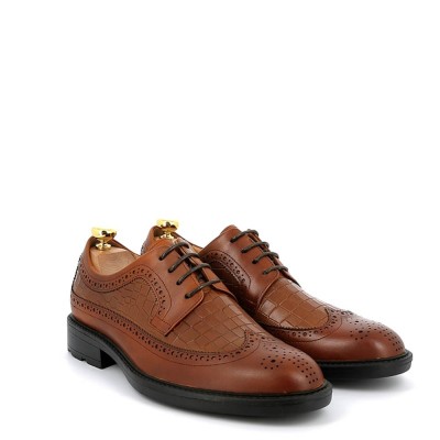 Lace-up leather derby