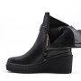 Ankle boot in mixed materials For fall and winter