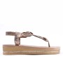 Flat sandal in faux leather for women