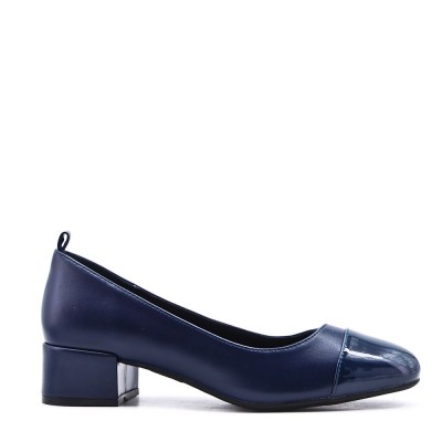 Medium heel pumps in imitation leather for women