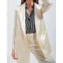 Blazer de raso en crema