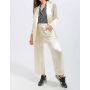 Blazer de raso en crema