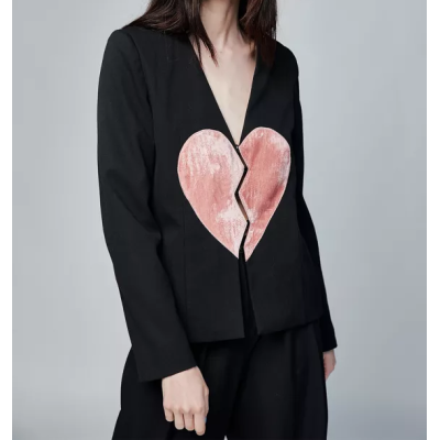 Blazer de corazón roto