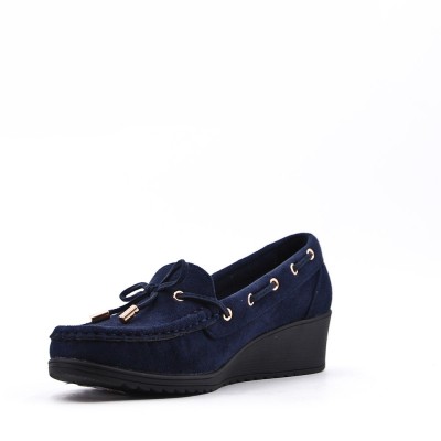 Suede wedge shoe for women